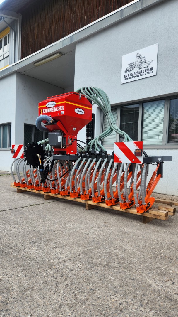 8361c9f0-cff1-4d21-ab0e-68ebd28ef287-Direktsämaschine_Drillsämaschien_Underhaug_UM7950_Krummenacher_EPS5_Pneumatisch_LMB-Maschinen-GmbH_7.png