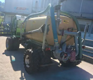 7dc8507c-6922-48f9-86ca-02bc2ef3748e-