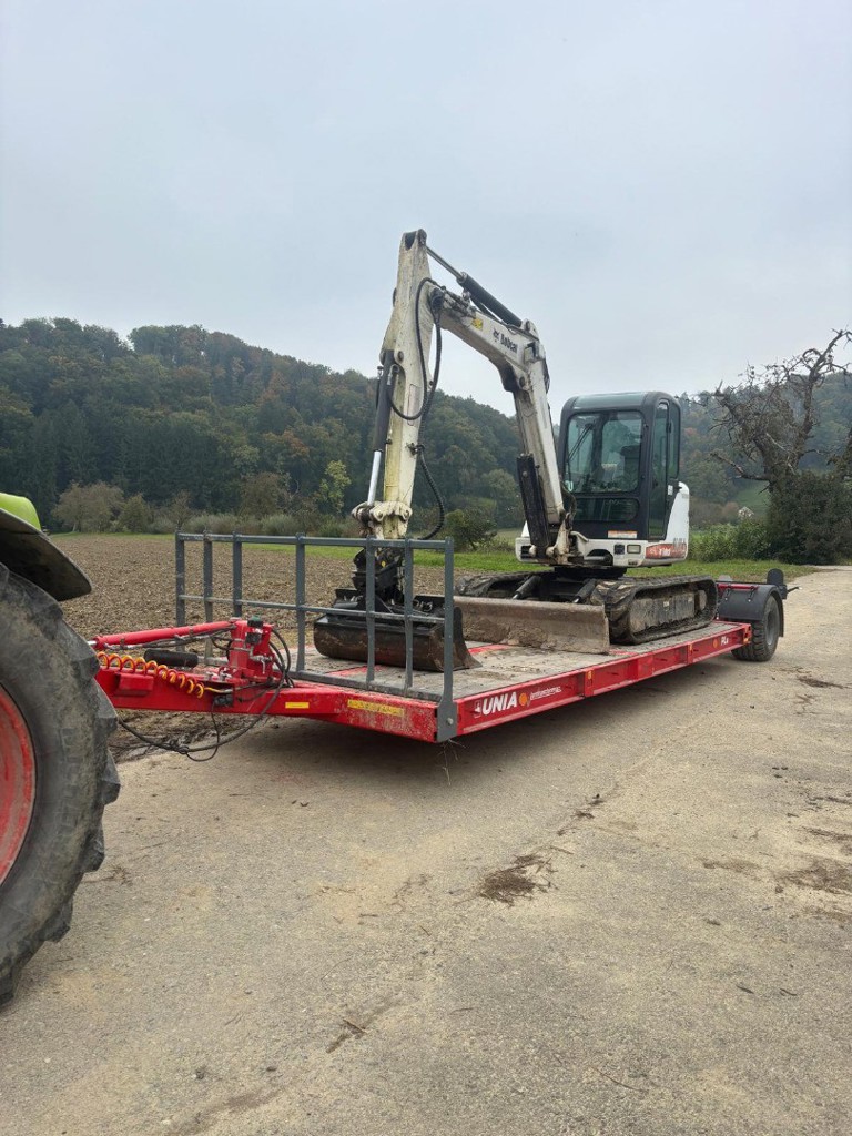 777c5795-a555-4adb-82af-63d8711ea2be-PL6_mit Bagger von vorne.jpg