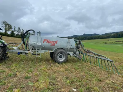 Güllenfass  Fliegl 7500 9 Meter Schleppschlauch