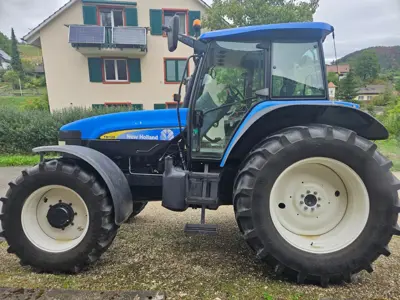 Traktor New Holland TM 120