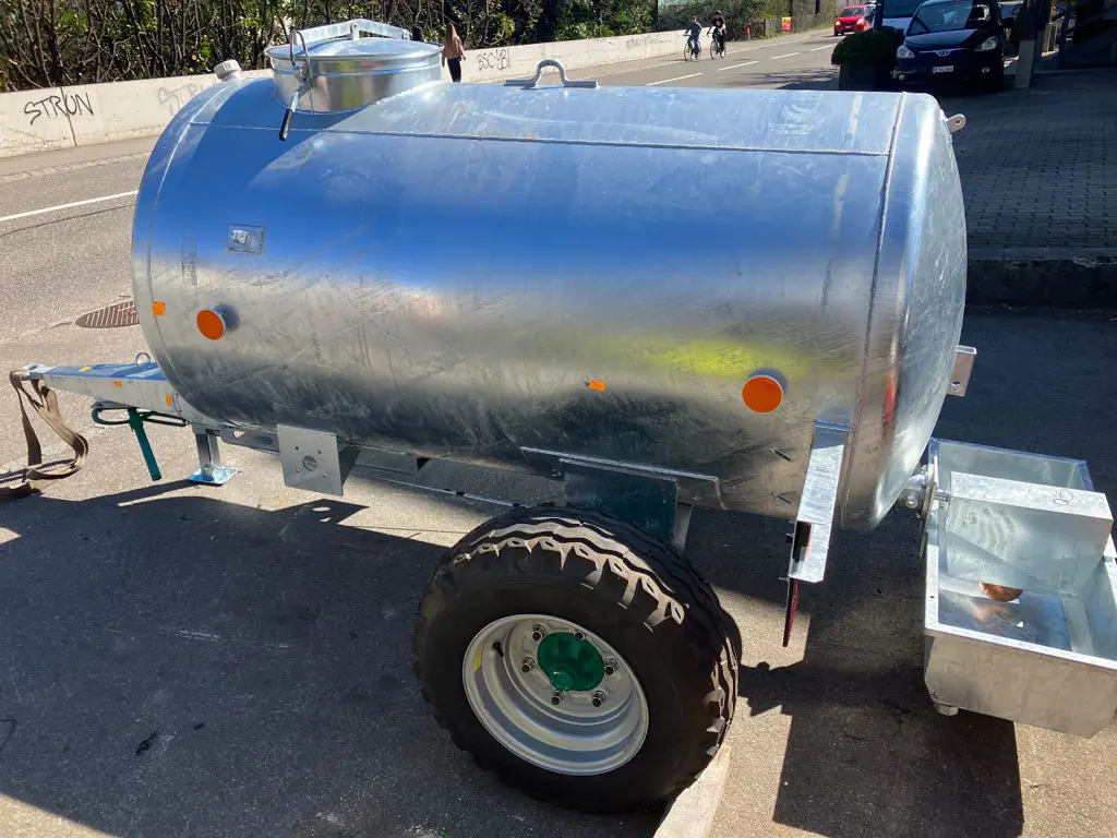 Tränkefässer von 1500-3000 Liter