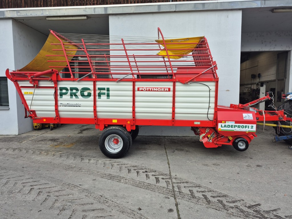 c57b5c52-4552-4ec3-b80b-95f1faa4919c-Ladewagen Pöttinger Ladeprofi 2 LMB maschinen GmbH 2.jpg