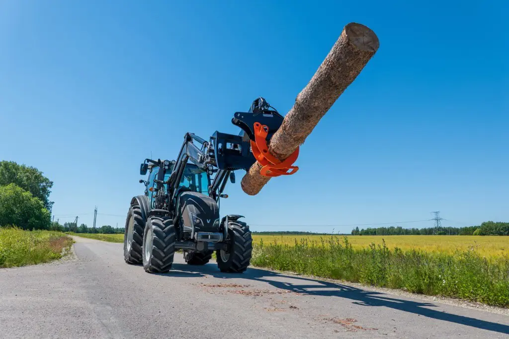 57b47670-4906-4fc6-b3d7-134469b355eb-BMF Log Skidding Grapple 2024-05.jpg