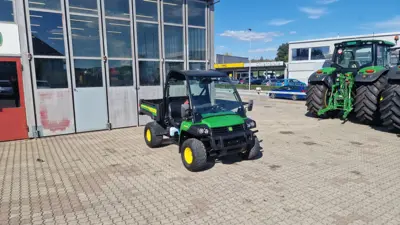 John Deere Gator HPX815E