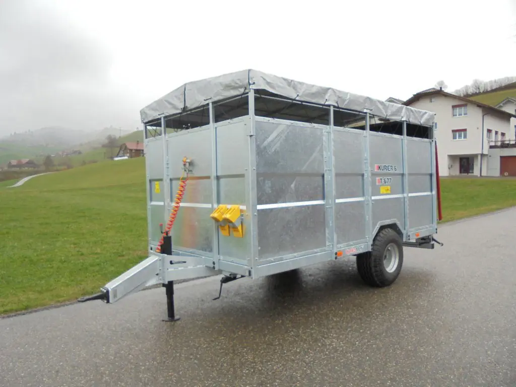 Viehanhänger Sveka Kurier 6, alles Verzinkt!
