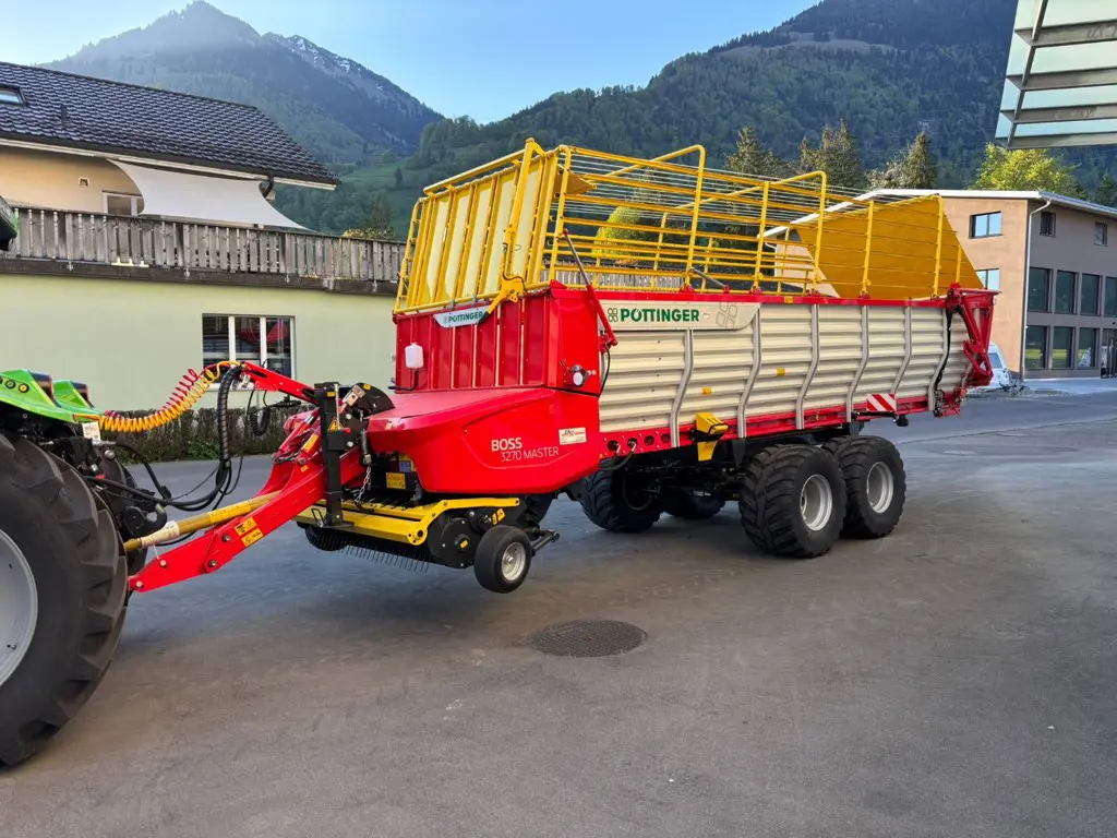 Pöttinger Boss 3270 Master Demo