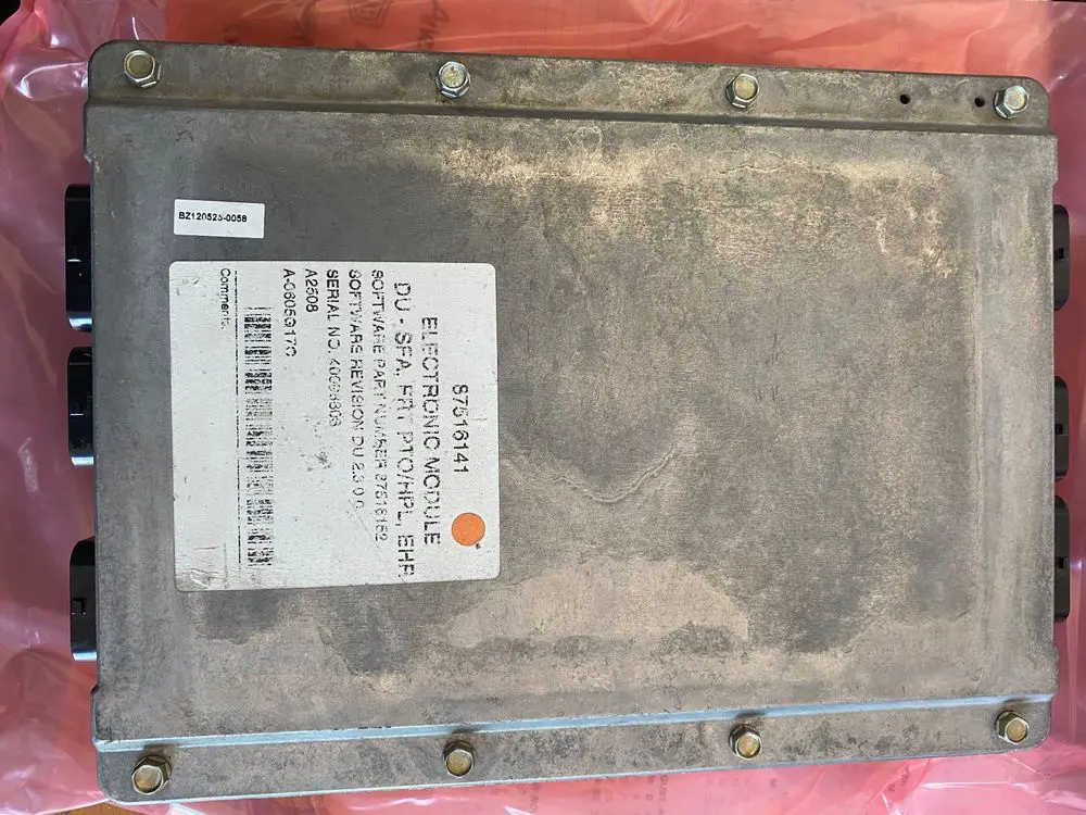 Elektronikbox CNH 84416359 im Austausch
