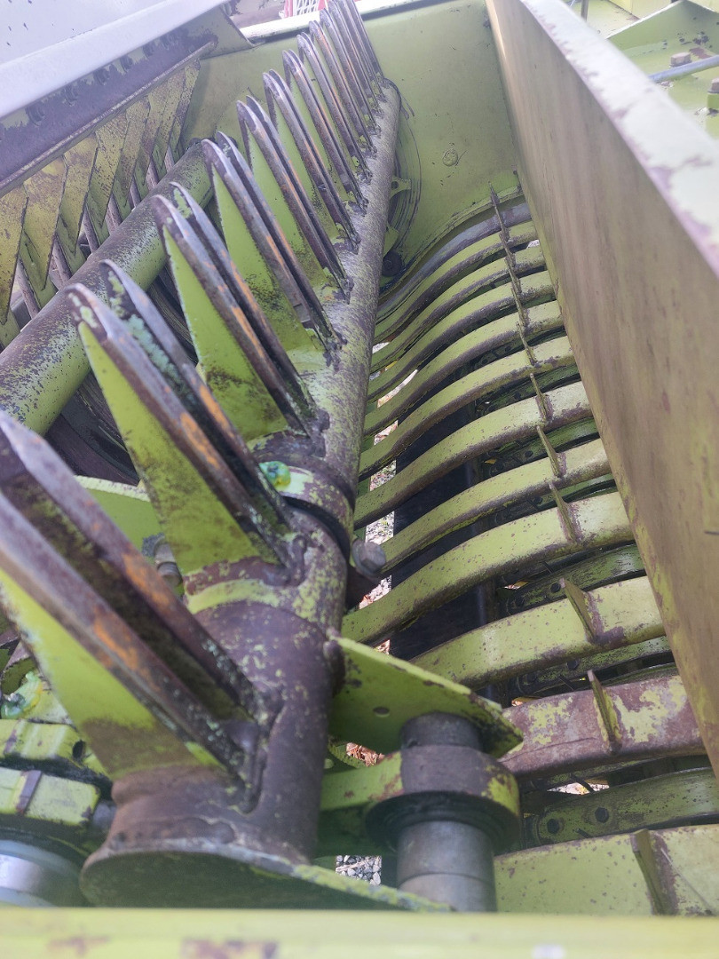 c6ba93ad-32f5-4952-a1d5-bec00301ff85-Claas 300 Jeannerat  (6).jpg