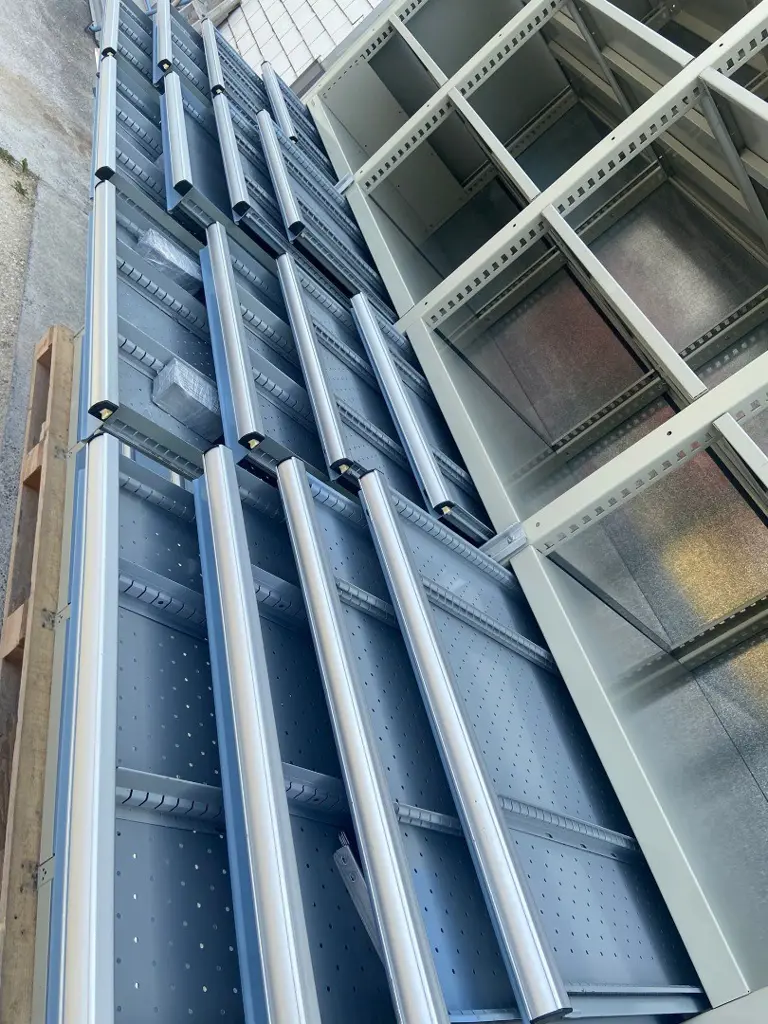 acef46e6-04d2-4509-9445-6be8505aba1f-41_Lista_Schubladenregal_Schubladenwand_07.jpg
