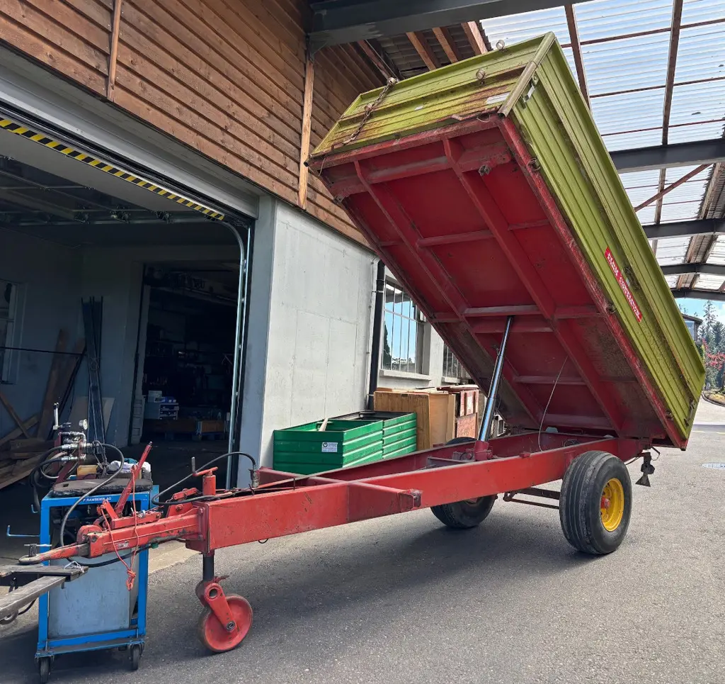e4cb1b0c-2eab-499b-9f1b-2eb3dcd9dc30-Kipper Occ. 7300 Kilo 6.jpg