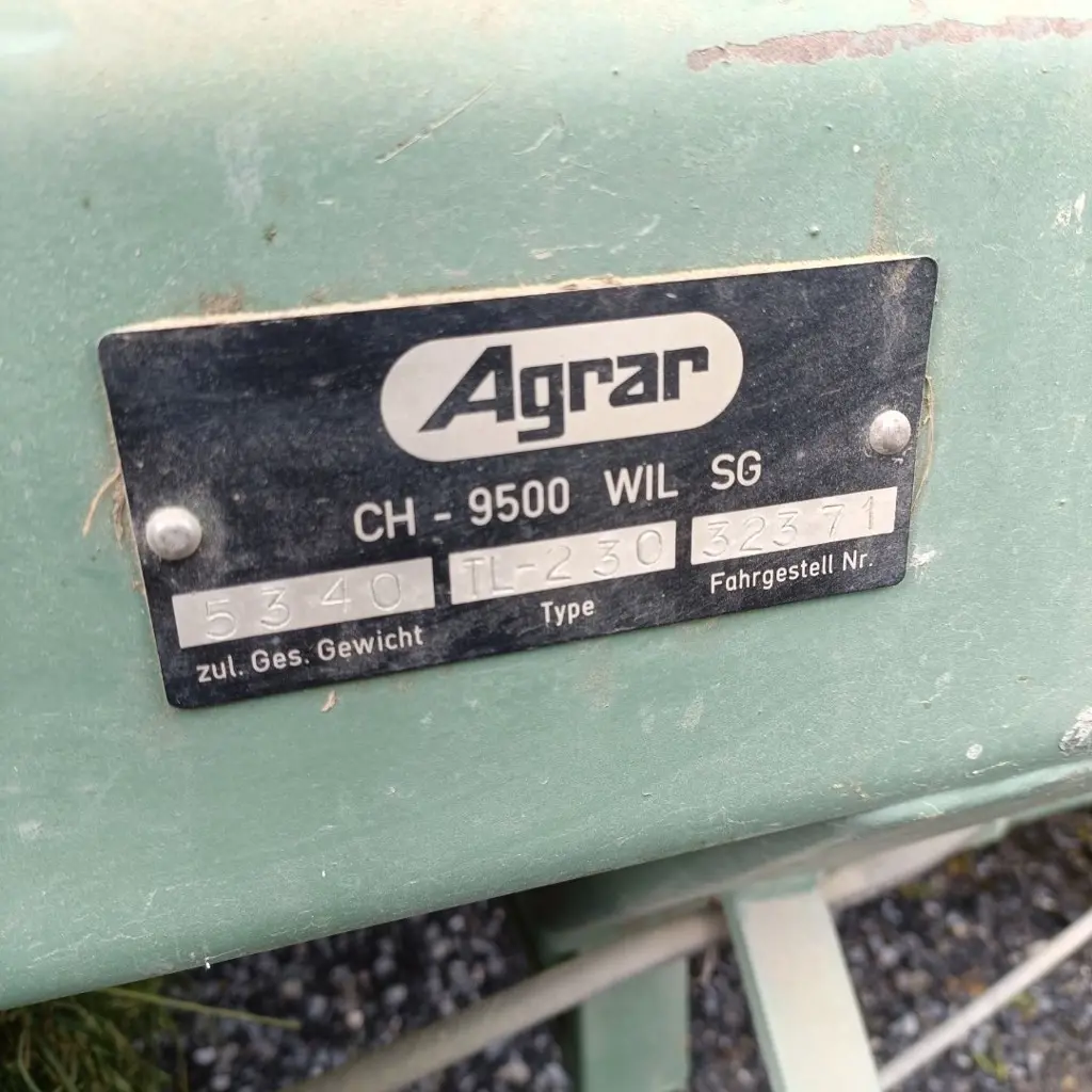 aeae5fac-32cd-49e3-ba66-fa9dde934606-1000163026.jpg