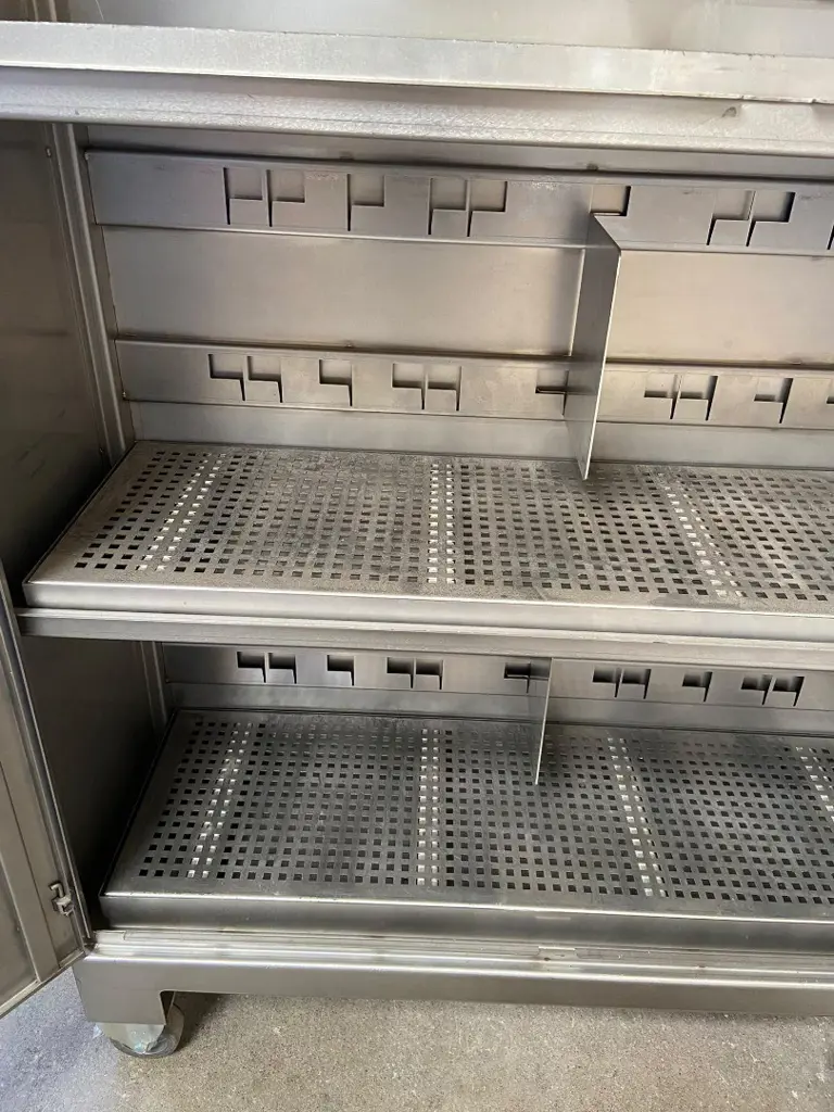 d3a82d63-e512-4c3e-9924-583d1604fd03-Edelstahl_Umweltschrank_05.jpg