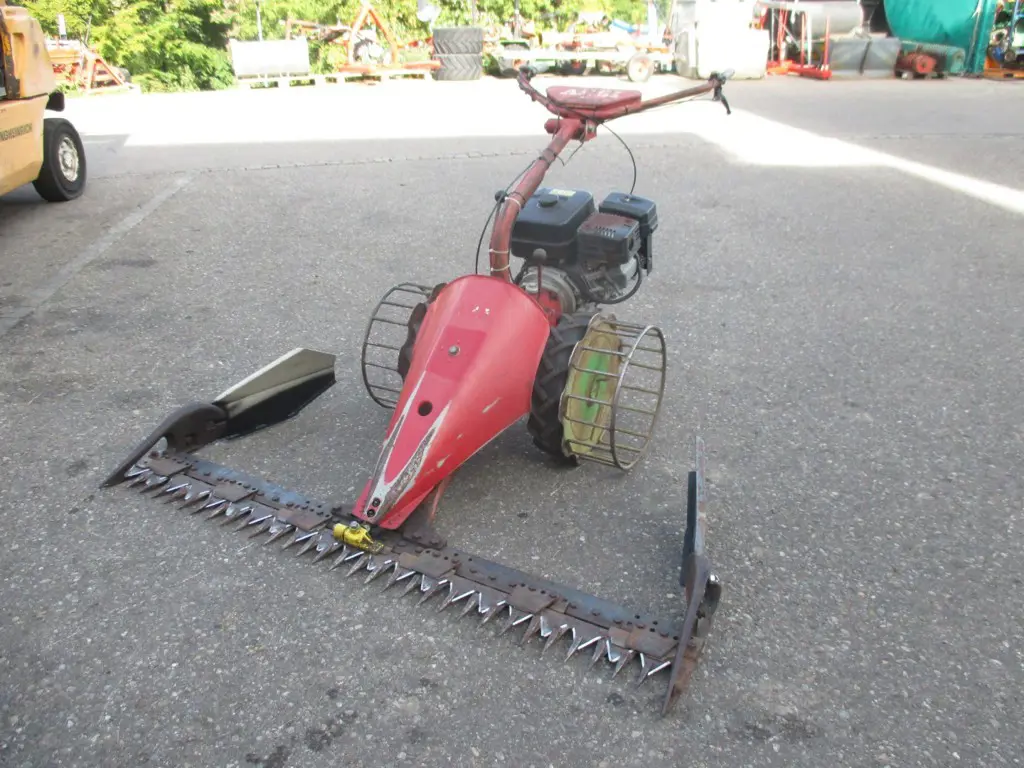 Bergmäher Aebi AM 8 mit Subaru-Motor