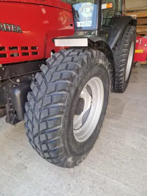 Kompletträder Nokian 480 80 R 38/ 400 80 R28