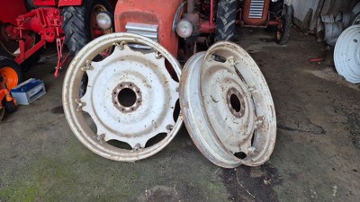 Felge Fiat Pflegebereifung 7x36