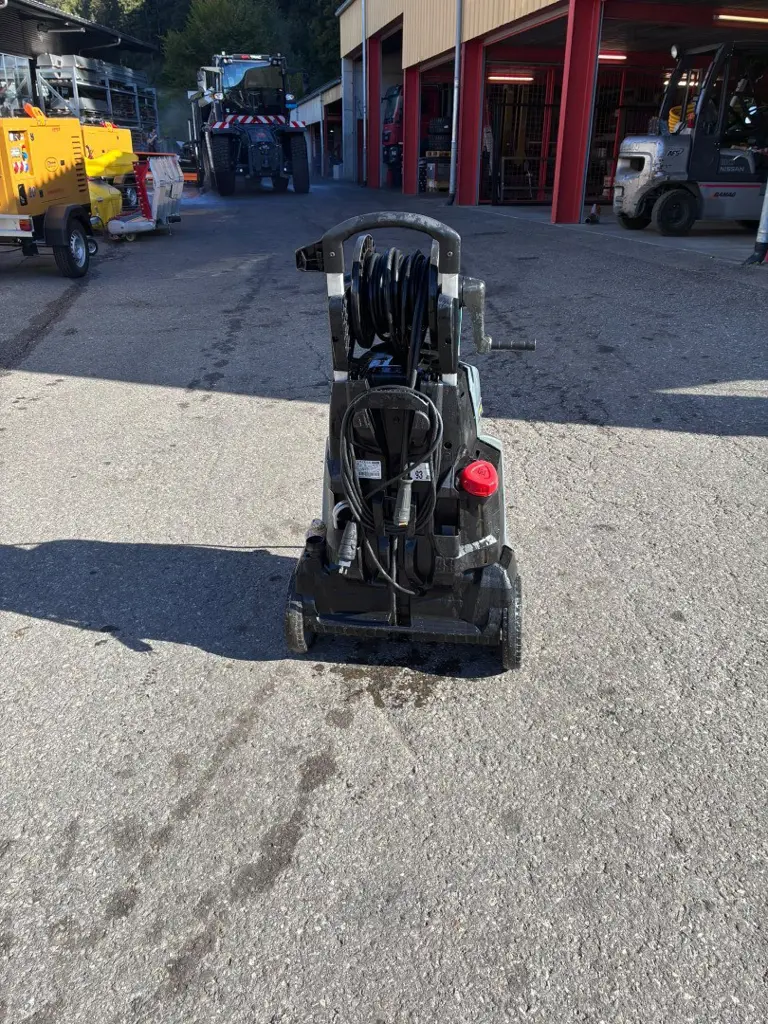 edab304e-3e6b-4627-8511-6466650a4a13-58fb7d5c-5b5d-4714-aa7c-dad0c7811533.jpg