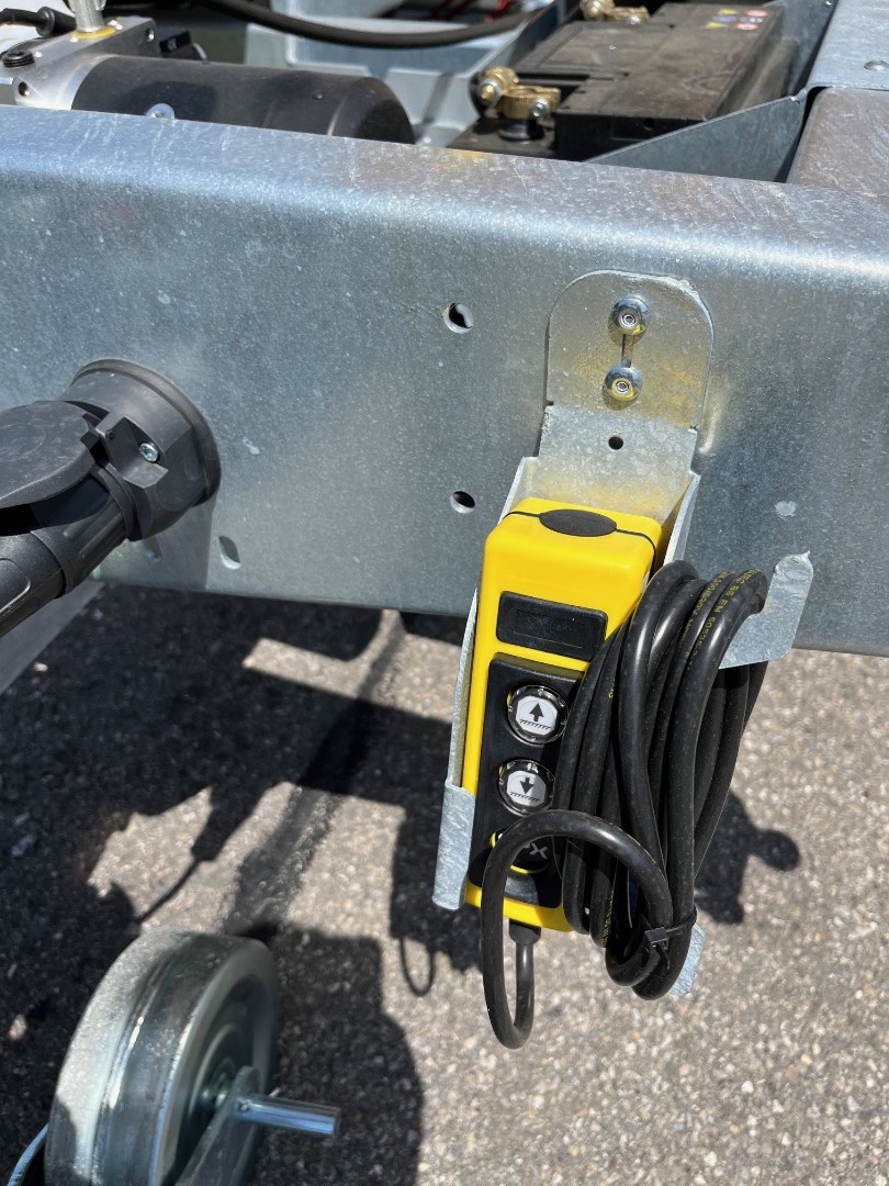 9e367598-2f4a-4721-900d-6897a40d2b76-RB35 8.png