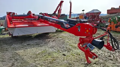 Faucheuse à disques traînée Kuhn