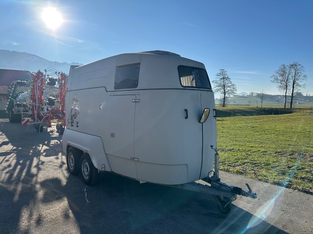 3a38c31a-975a-456c-9801-837612e12a4b-Pferdewagen 2.jpg