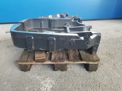 Diverse Vorderachsträger zu New Holland