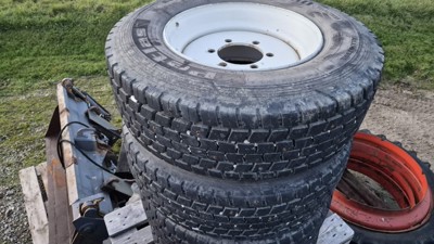 Radsatz Kommunal / Winter 285/70R19.5