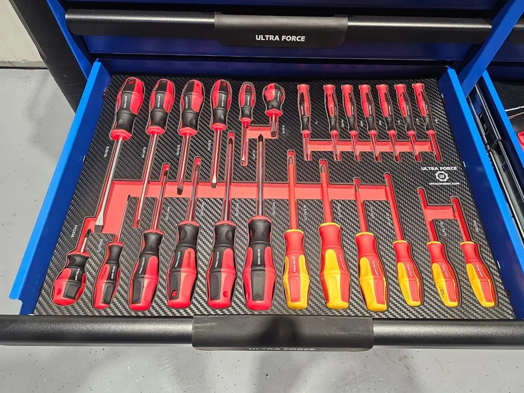 7c7d0532-ef40-483d-84e8-d0e5248bfee6-23 conv.jpg