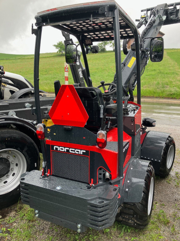 ab75666b-90d1-4378-be33-ae32448b8ee6-7045 2.jpg