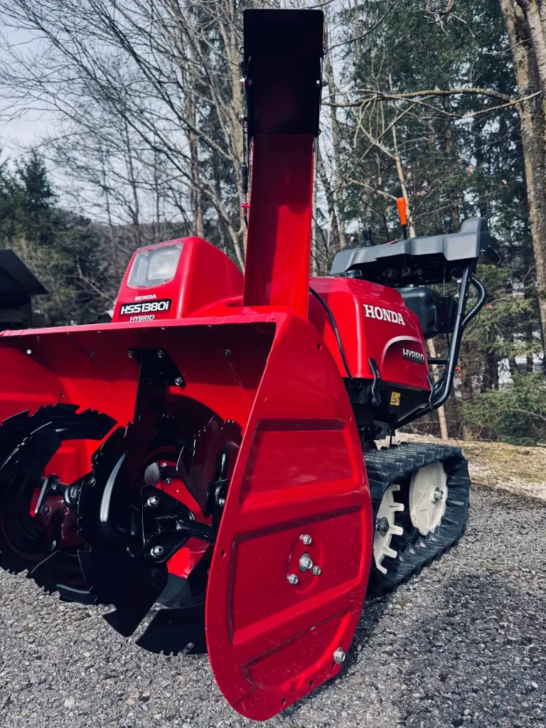 ef7c950e-aad8-4dc4-8262-d7354d496894-Honda HSS 1380i ETD (2).jpg