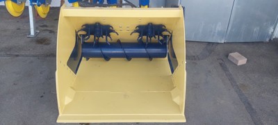 Futterverteilschaufel FK-Machinery