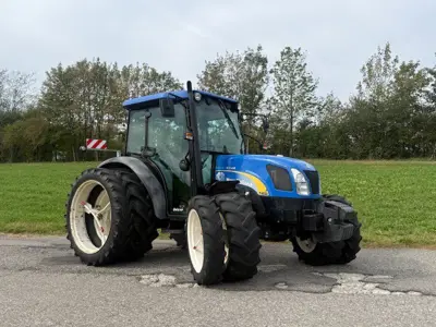 New Holland T4020