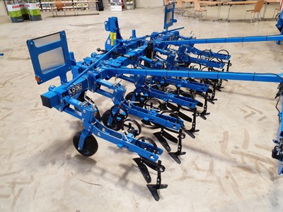 CARRE Hackgerät / Bineuse Econet