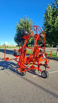 Pirouette 6 toupies KUHN GF 5801 MH