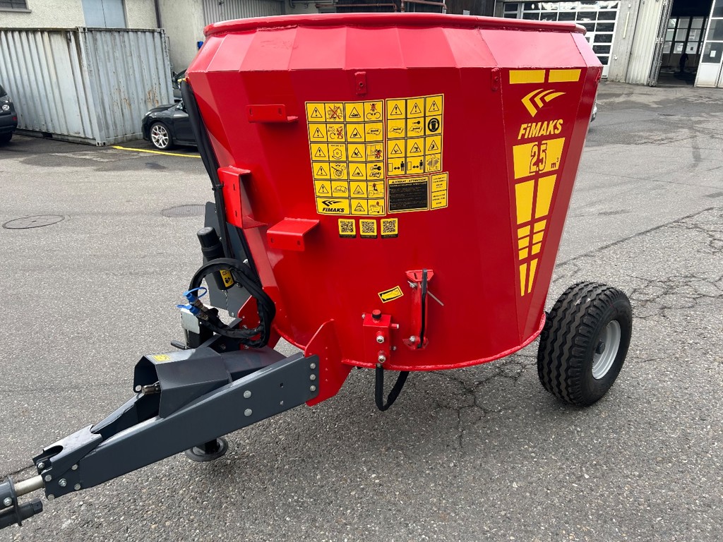 Kompakt-Futtermischwagen