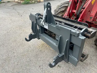 3-Punkt-Adapter an Frontlader/Hoflader/Teleskop