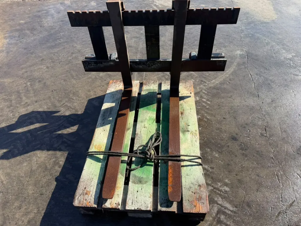 f3e006a6-9425-490f-901b-9726c6320965-Palettgabel_Schäffer mechanisch (3).jpg