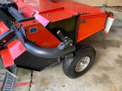 Heckaufbereiter Kuhn TC 320