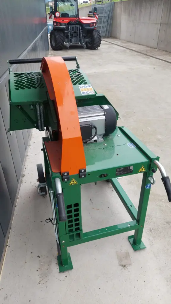 551f54d1-0201-4d8b-ab8e-b5f38b4b44a9-PHOTO-2025-09-08-14-38-05 3.jpg