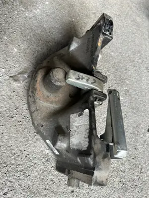 Piton-Anhängekupplung  zu SDF