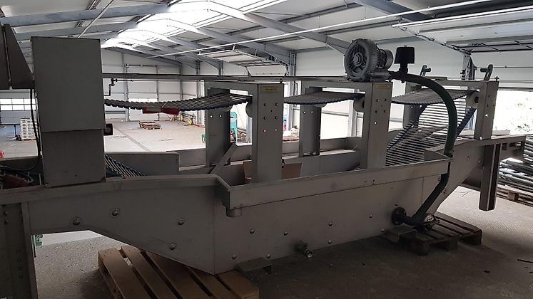 f9baa656-97c3-4153-95df-48a925334848-Seitenansicht 2 Salatwaschmaschine.jpg