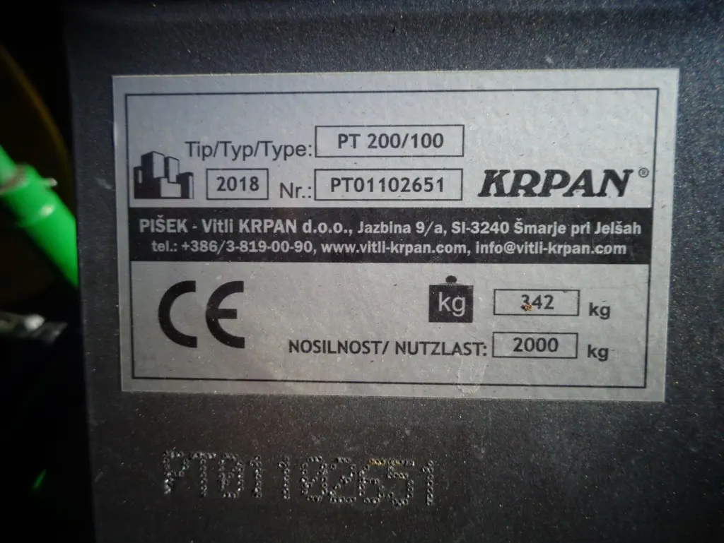 c8cb6de6-5dbb-4f1e-8b36-5f195bceeb07-DSC01598.jpg