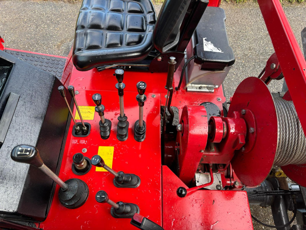 c21c3da4-ab02-483e-9aba-64b430bab743-WhatsApp Image 2025-10-21 at 15.59.20 (1).jpg