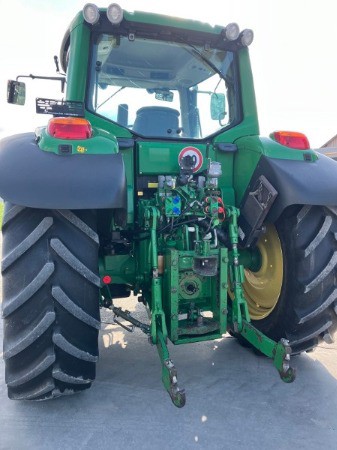 6eafe99f-79ab-4172-807e-b93965b0fefd-John Deere 6230 5.jpg