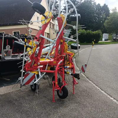 Pöttinger Kreiselheuer Alpinhit  6.6 N DEMO