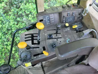 d9e1785d-89fb-40de-86d5-880c7bef2702-727154bc-92b2-44e6-add1-09b0b8180af3.jpg