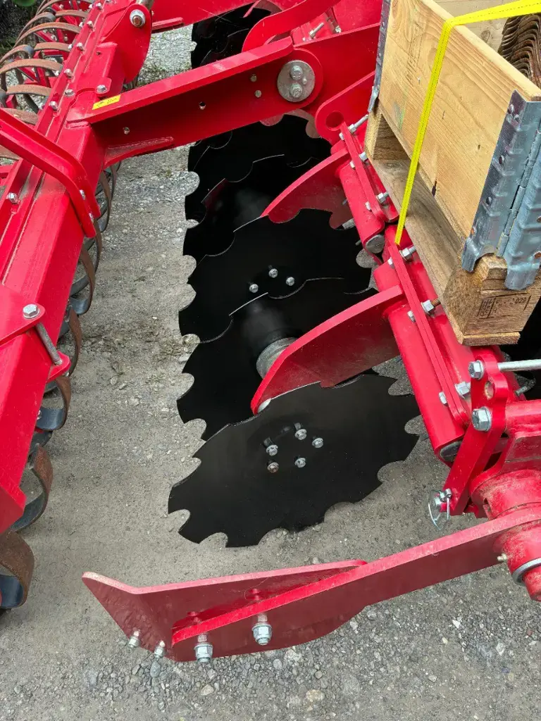 3fc1d887-121f-4349-ba68-0abd7a75bdfc-Horsch Joker Demo 4.jpg