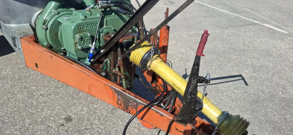 c706c010-0fe7-4c47-944c-a894b9456bef-WhatsApp Image 2026-04-22 at 16.jpg