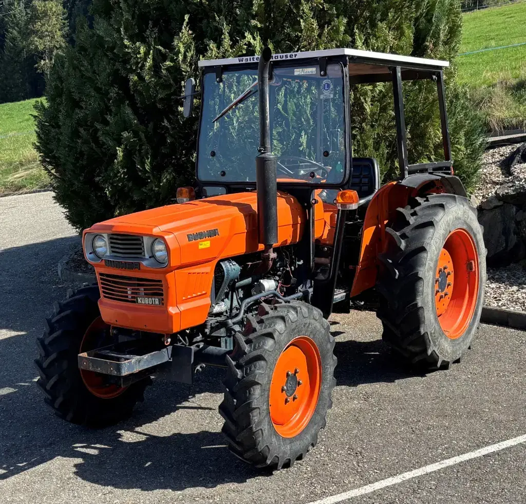 e7220eb3-9ed6-4ba3-a77e-062ac8a1c15f-Kubota L 345 DT 2.jpg