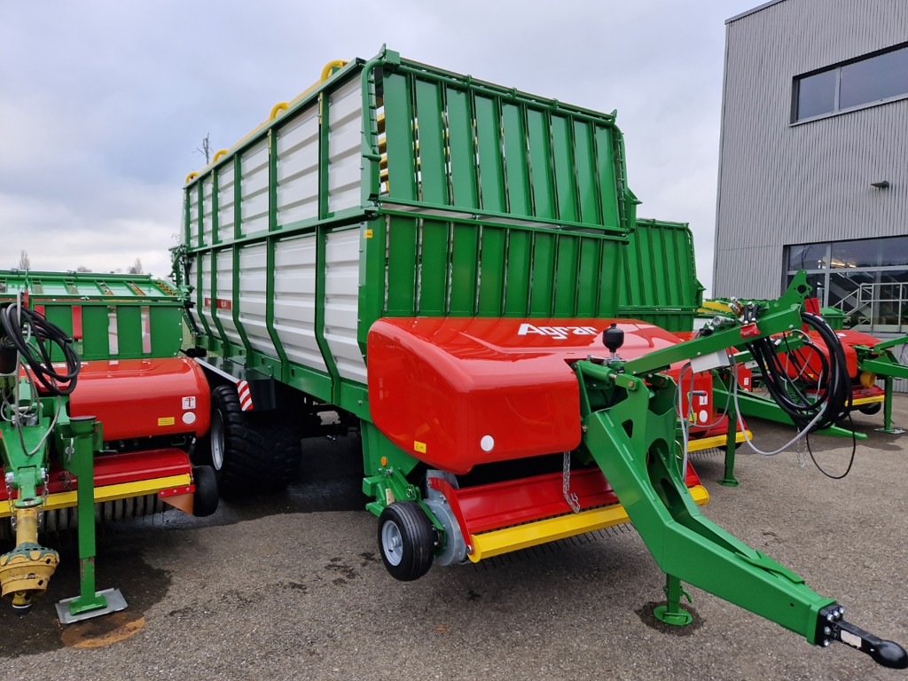 Ladewagen  / Autochargeuse AGRAR HL 54 L 6