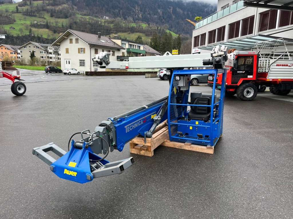 b1cc54e5-fe88-4bb2-b3dd-e9ce3a22c7de-WhatsApp Image 2025-04-10 at 20.59.57 (4).png